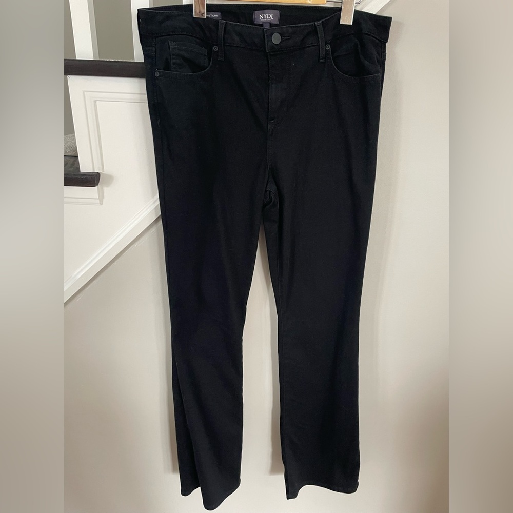 NYD Barbara Boot-Cut JEANS, Size 12, Black